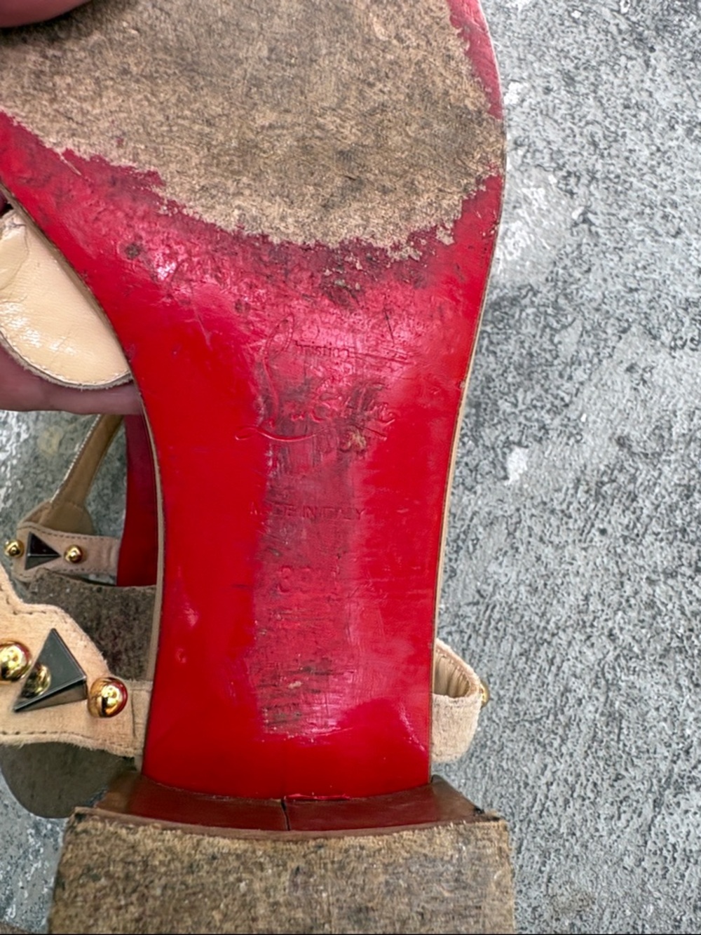 Christian Louboutin Kalederia spike sandals - Picture 8 of 9